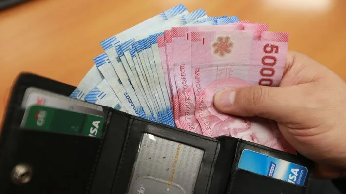 El INE indicó que las remuneraciones reales de los chilenos no aumentaron más en 2023 producto de la inflación