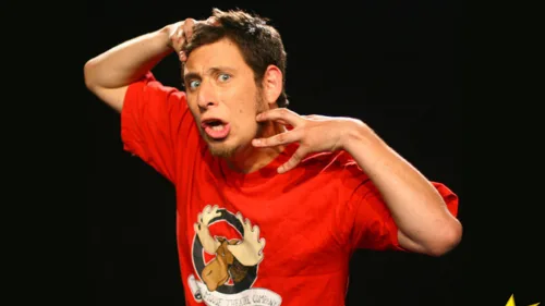 Pankeke en Gran Refugio, ubicado en Barrio Italia, es uno de los escenarios más activos del humor en vivo chileno.